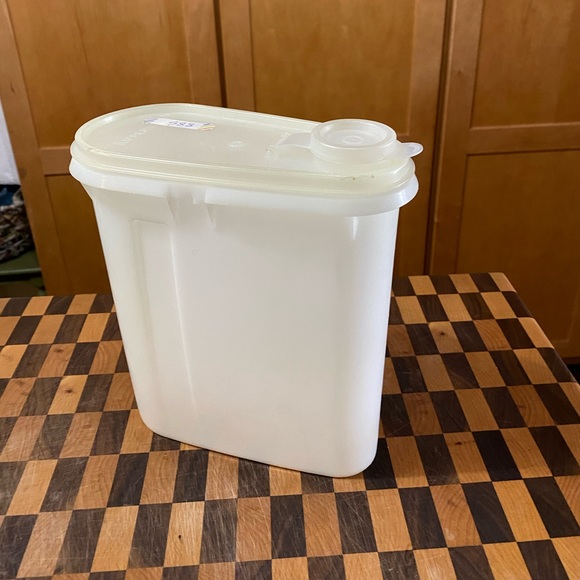 Tupperware Other - TUPPERWARE BEVERAGE BUDDY